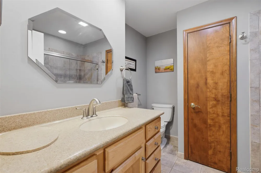 4146 Timberview Drive Genoa Township, MI 48843
