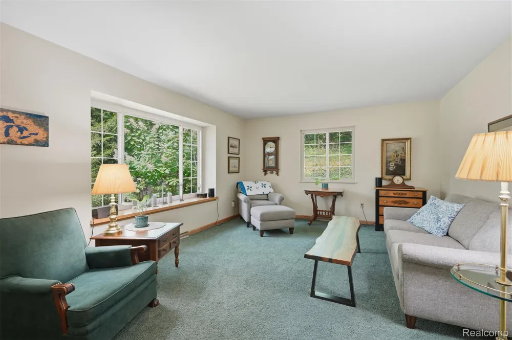 4146 Timberview Drive Genoa Township, MI 48843