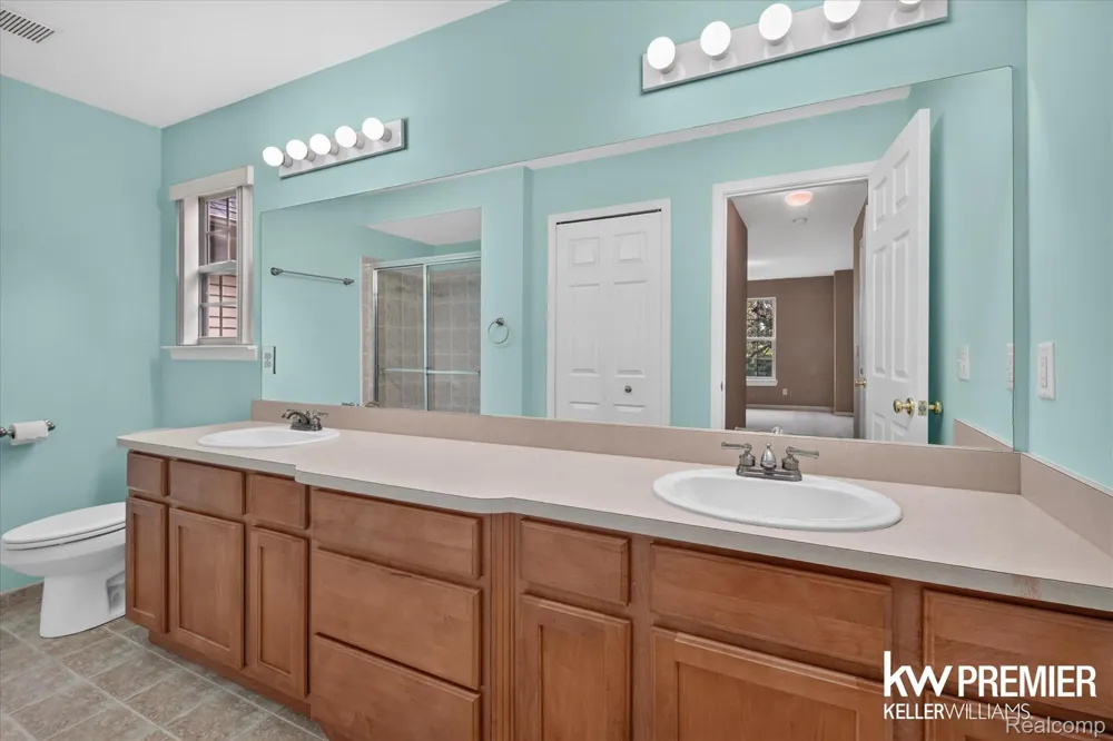 1081 Addington Lane Ann Arbor City, MI 48108
