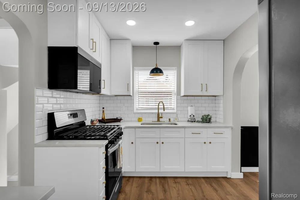 16701 Harlow Street Detroit City, MI 48235
