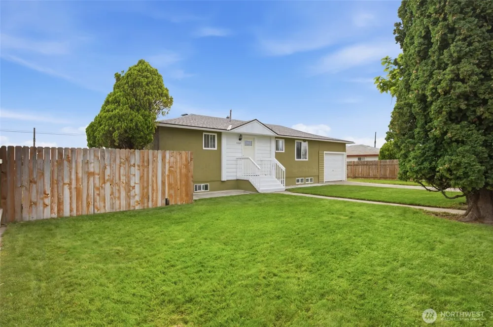4289 Joann Drive NE Moses Lake, WA 98837