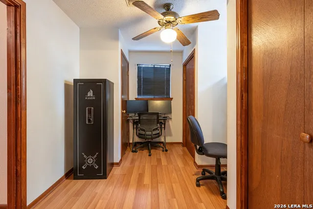 2114 TERMINAL LOOP RD McQueeney, TX 78123