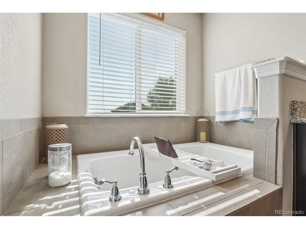 4988 Priors Drive Windsor, CO 80550