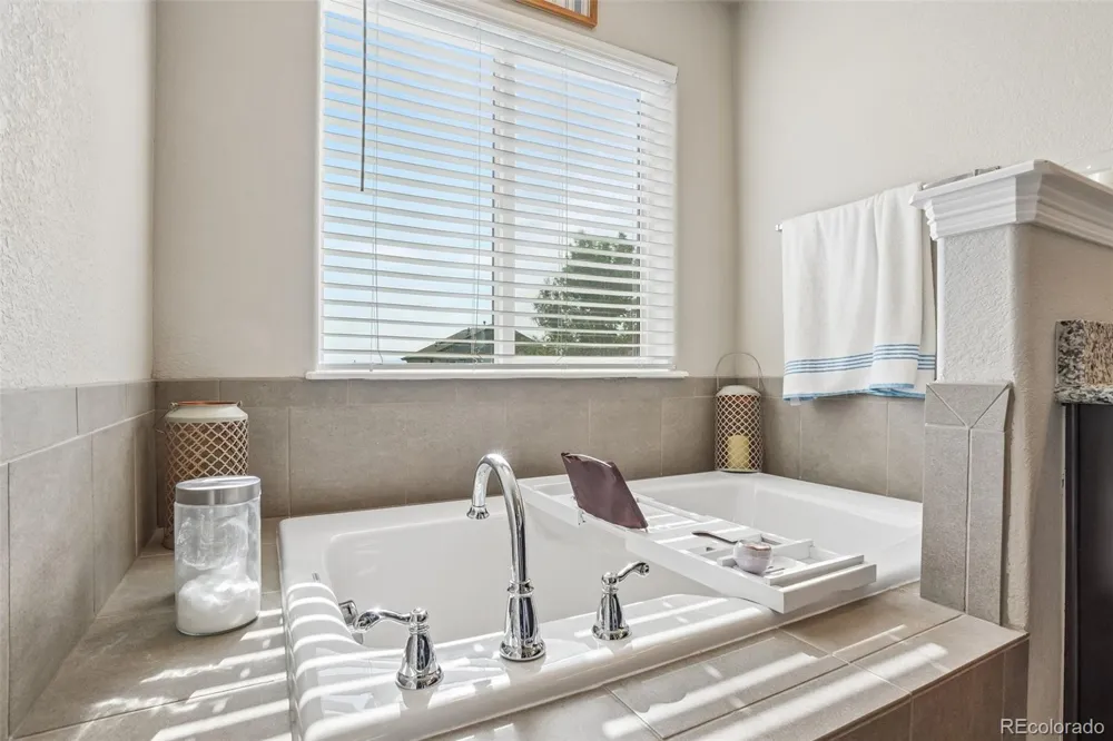 4988 Priors Drive Windsor, CO 80550