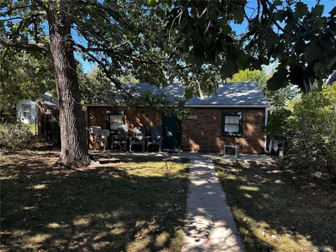 1255 Dallas Street