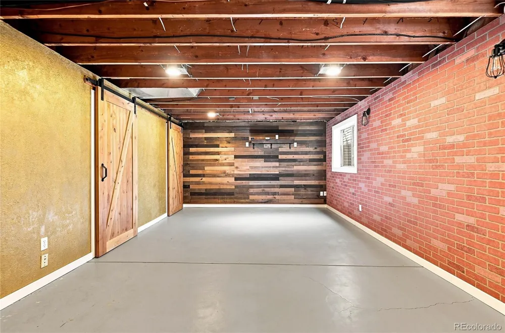 1957 W 102nd Avenue Thornton, CO 80260