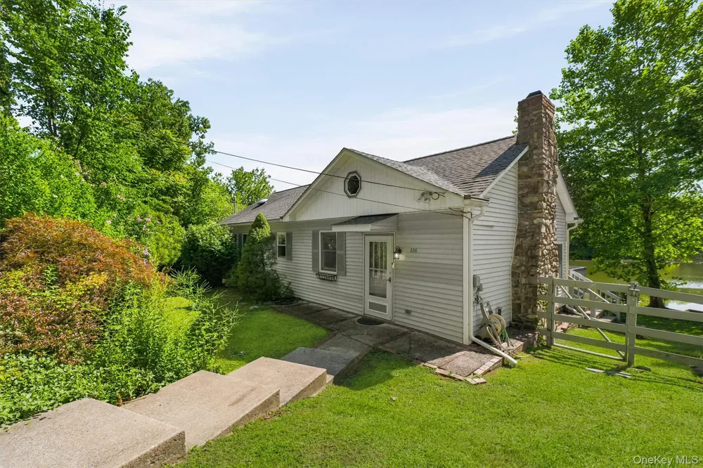 136 Lake Road Salisbury Mills, NY 12577
