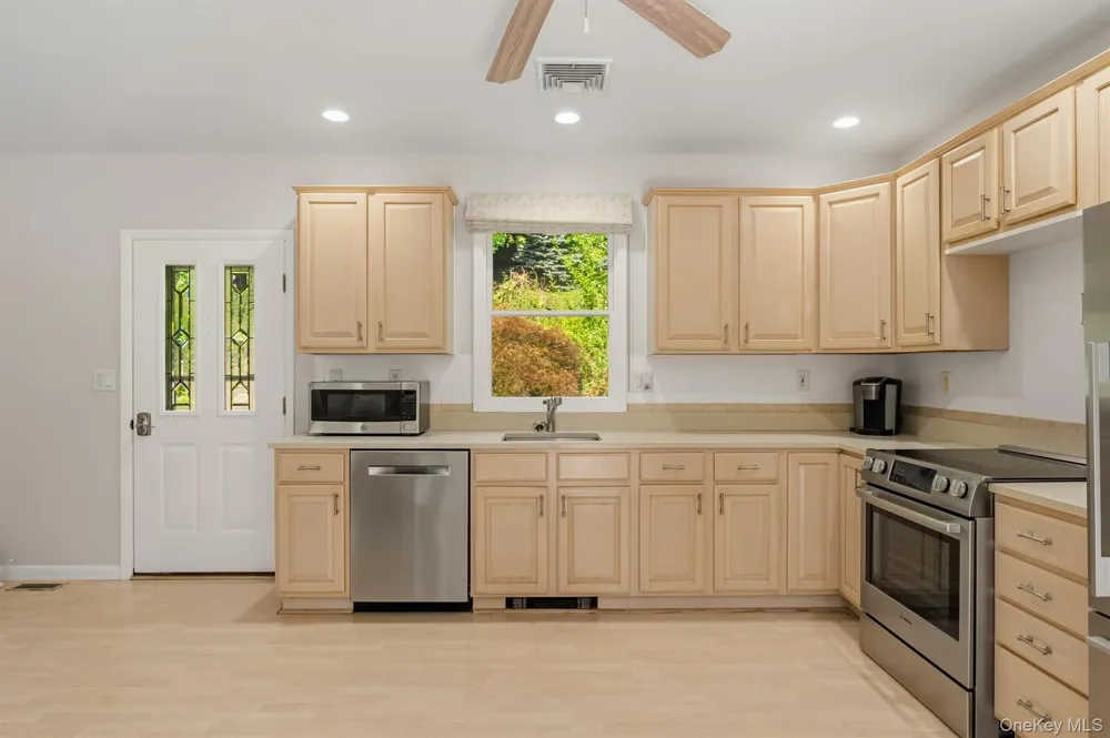 136 Lake Road Salisbury Mills, NY 12577