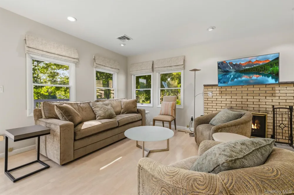 136 Lake Road Salisbury Mills, NY 12577
