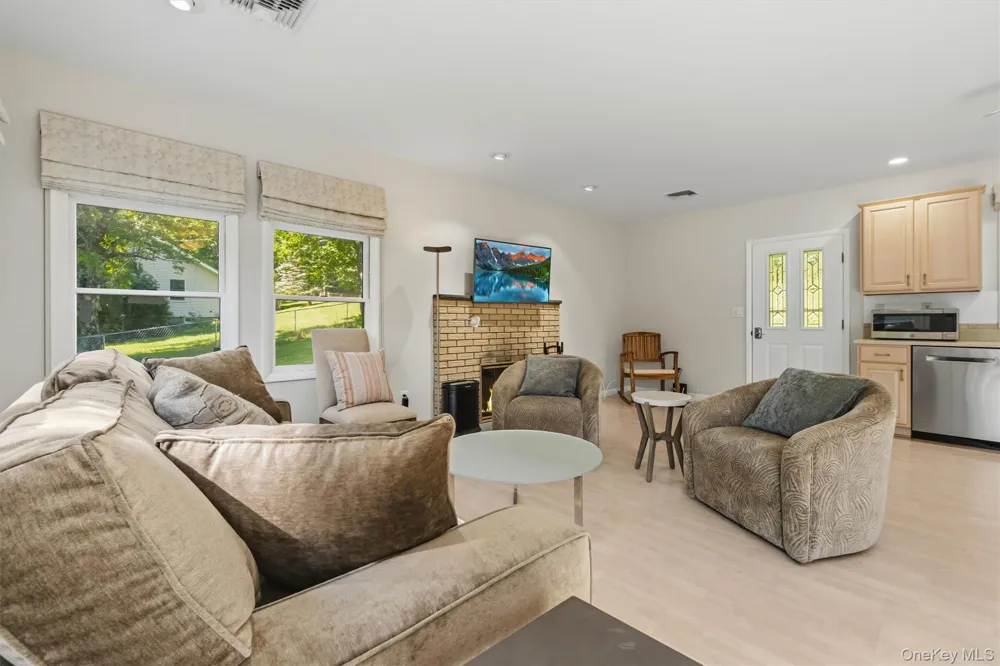 136 Lake Road Salisbury Mills, NY 12577