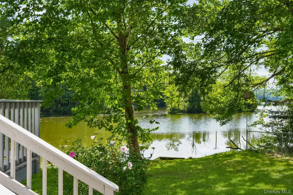 136 Lake Road Salisbury Mills, NY 12577