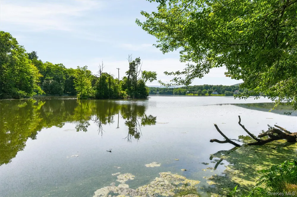 136 Lake Road Salisbury Mills, NY 12577