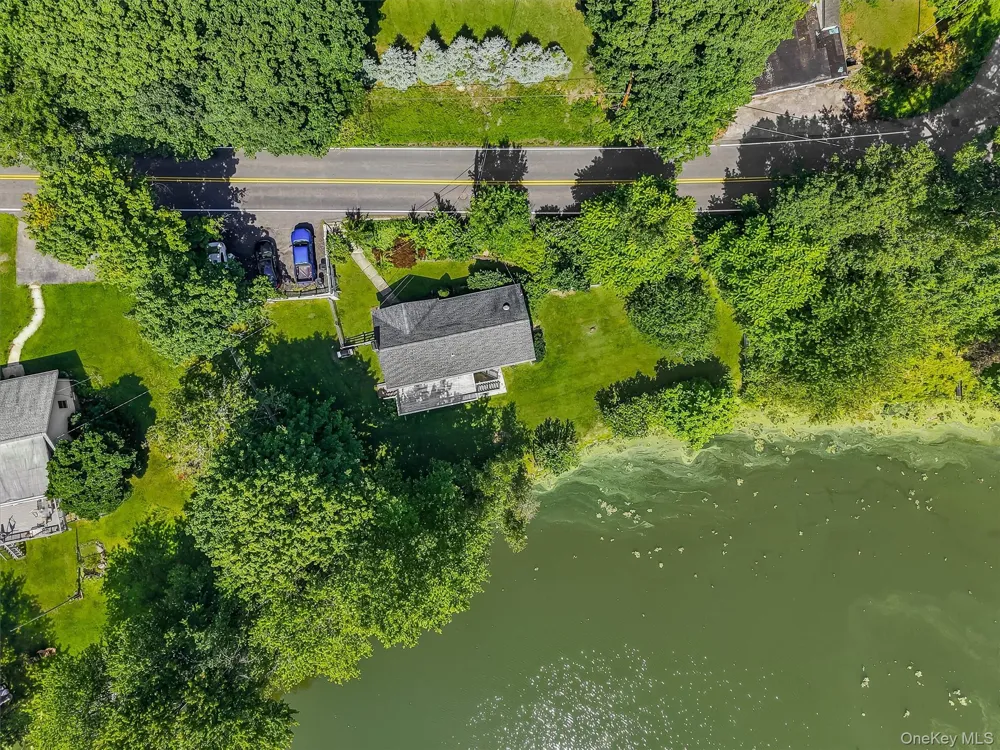 136 Lake Road Salisbury Mills, NY 12577