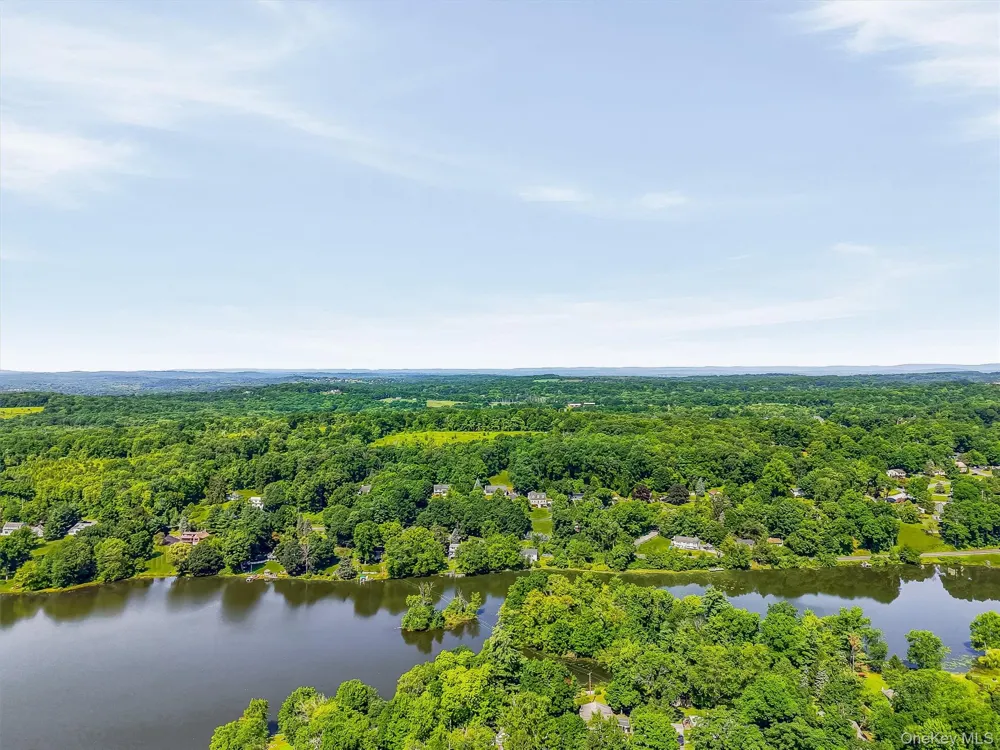136 Lake Road Salisbury Mills, NY 12577