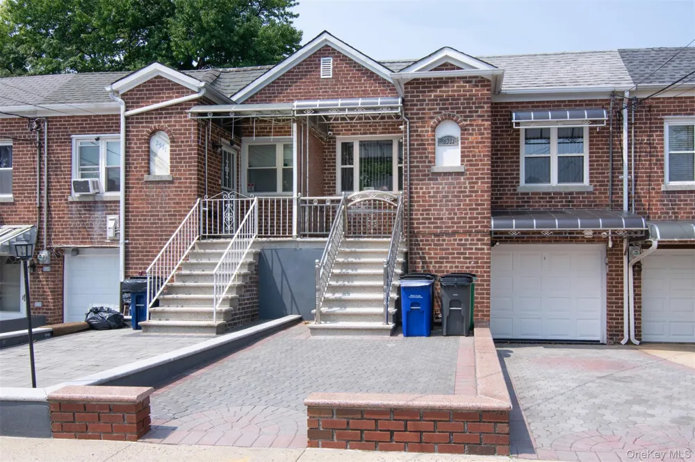 2533 Tenbroeck Avenue Bronx, NY 10469