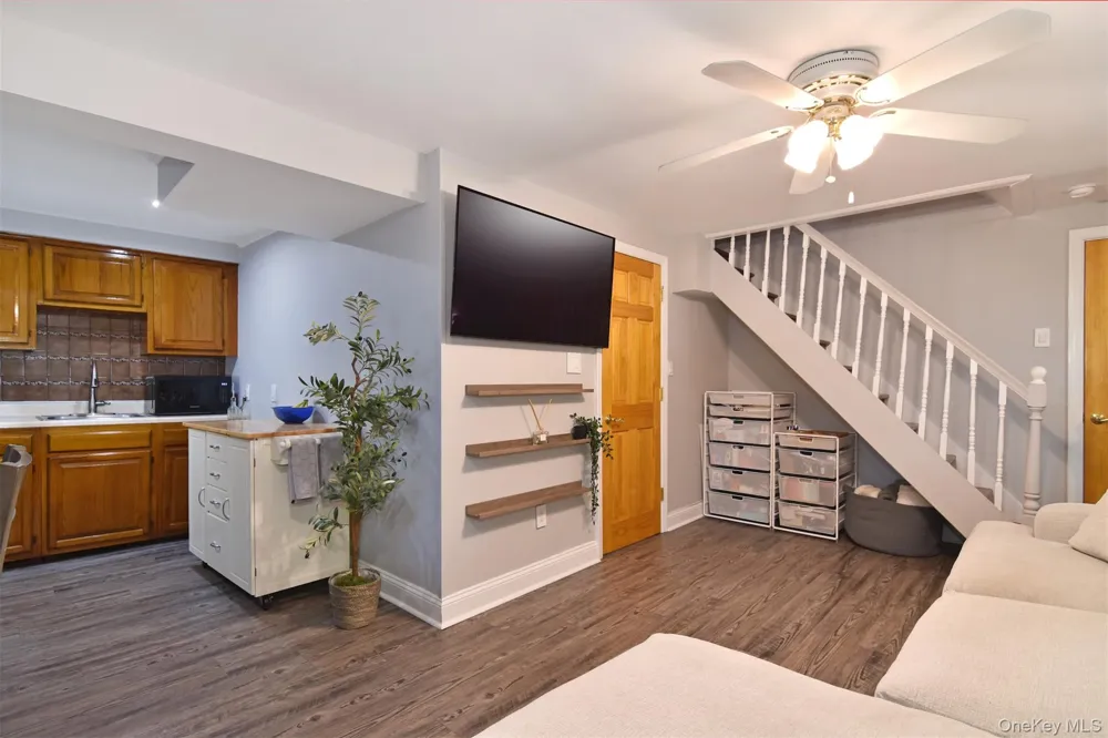 2533 Tenbroeck Avenue Bronx, NY 10469