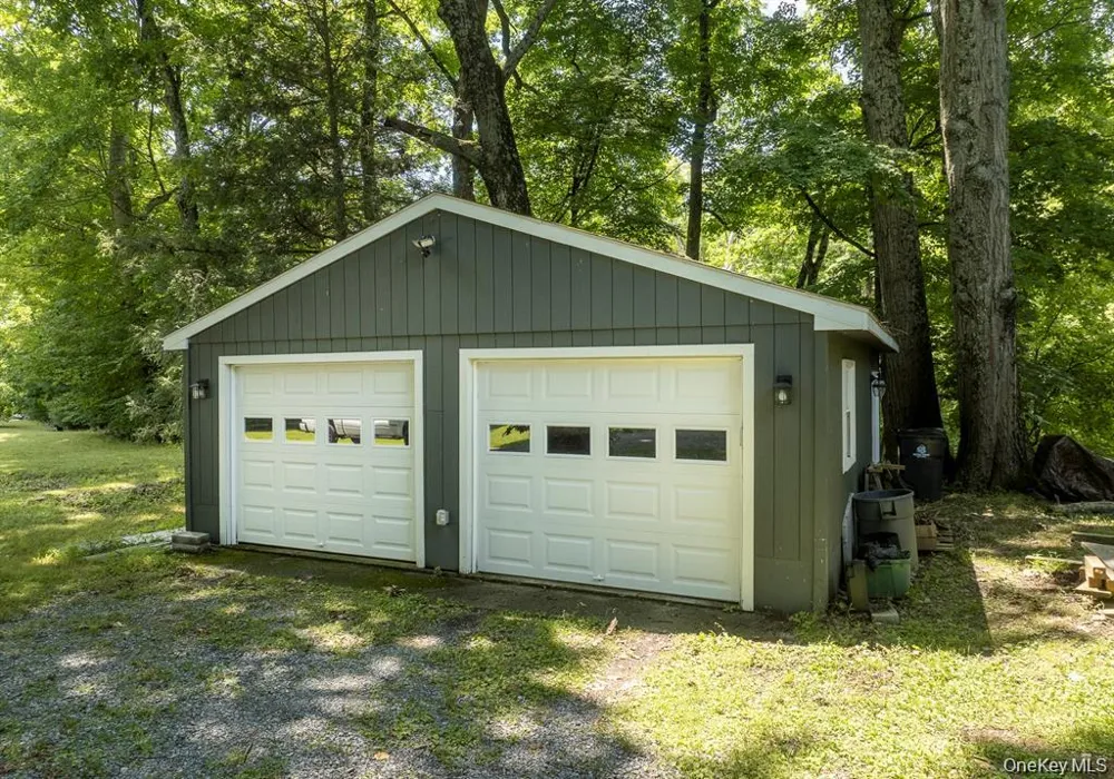 13-14 Creekside Place Pleasant Valley, NY 12569