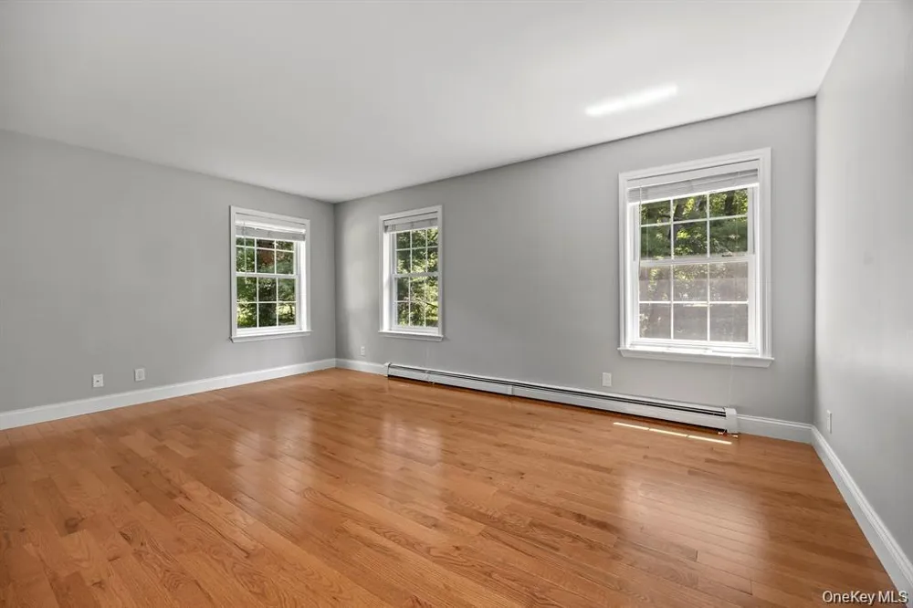 13-14 Creekside Place Pleasant Valley, NY 12569
