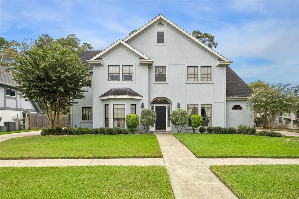 2415 Green Tee Drive Pearland, TX 77581