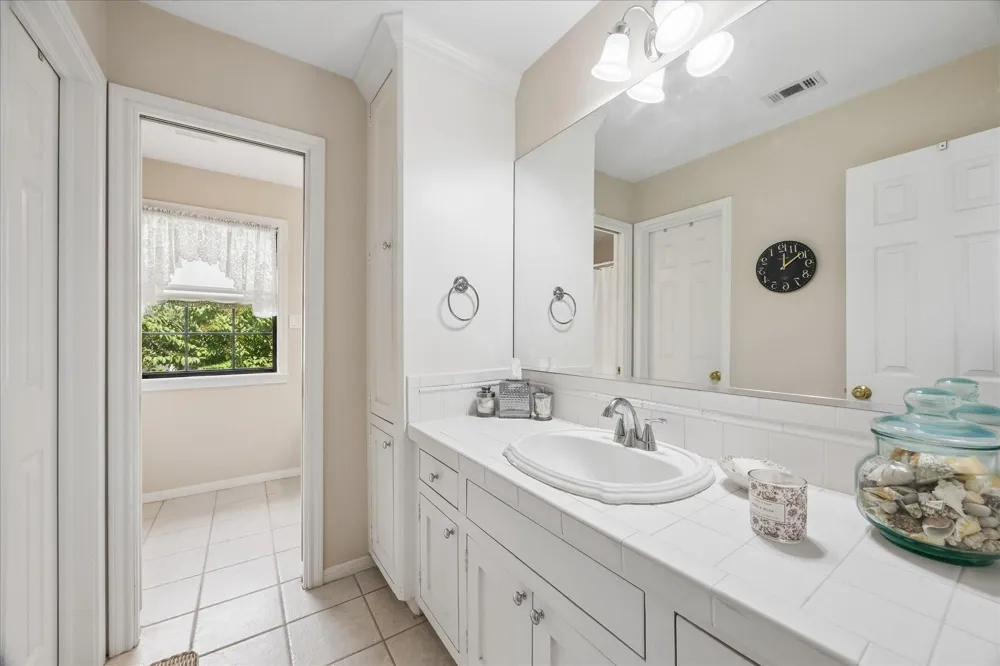 2415 Green Tee Drive Pearland, TX 77581