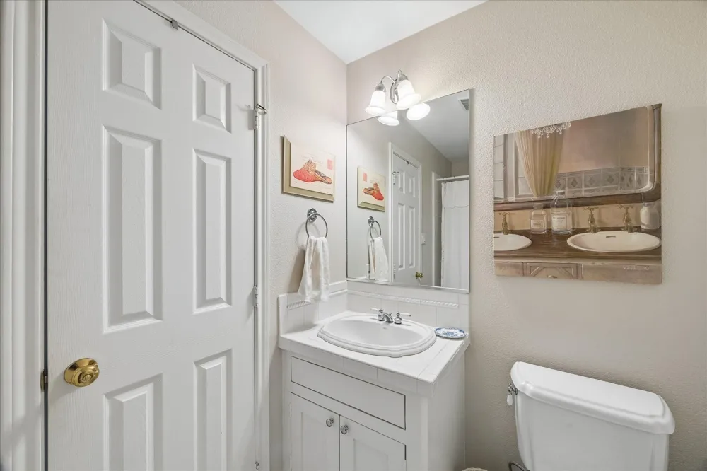 2415 Green Tee Drive Pearland, TX 77581