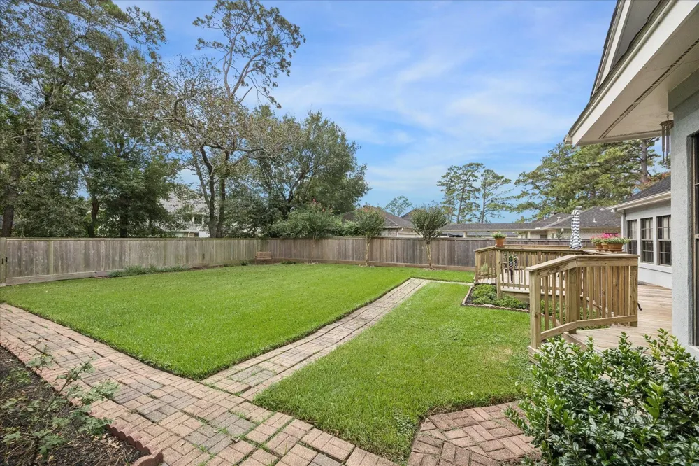2415 Green Tee Drive Pearland, TX 77581