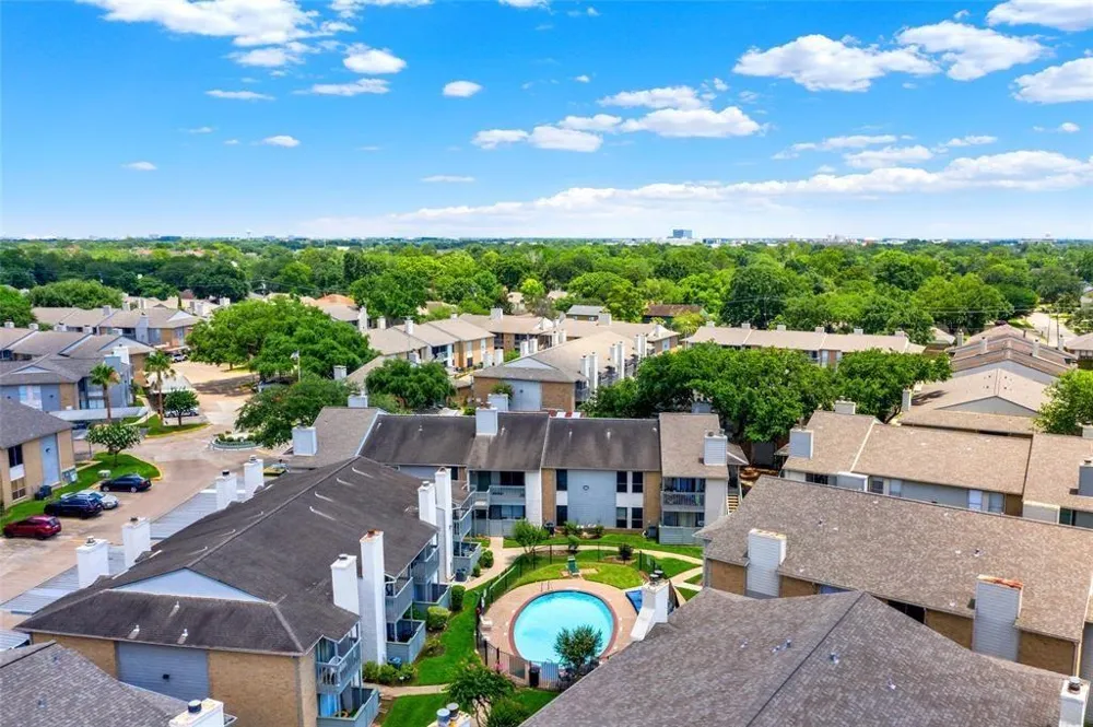 260 El Dorado Boulevard #607 Houston, TX 77598