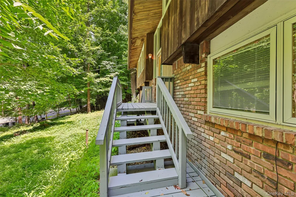 951 Haverstraw Road Suffern, NY 10901