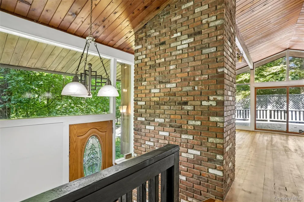 951 Haverstraw Road Suffern, NY 10901