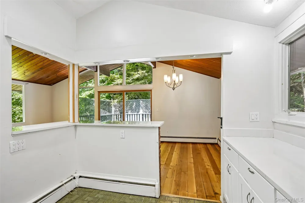 951 Haverstraw Road Suffern, NY 10901