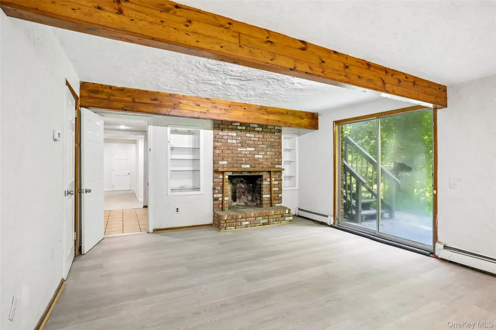 951 Haverstraw Road Suffern, NY 10901