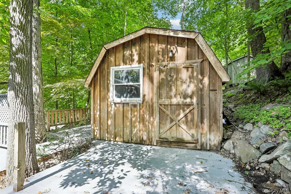 951 Haverstraw Road Suffern, NY 10901