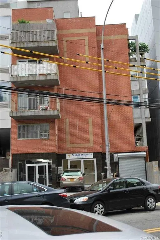 42-11 Parsons Boulevard #1B Flushing, NY 11355