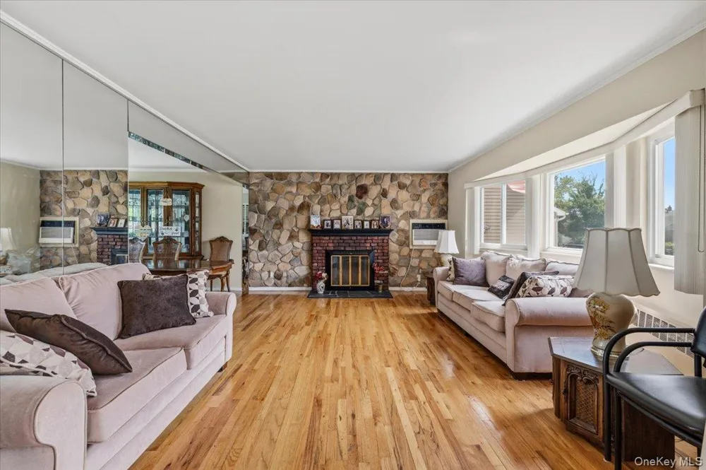 26 Margaret Road Massapequa, NY 11758