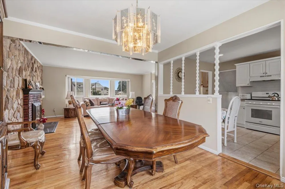 26 Margaret Road Massapequa, NY 11758