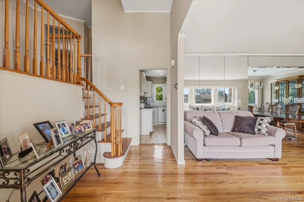26 Margaret Road Massapequa, NY 11758