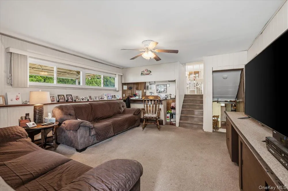 26 Margaret Road Massapequa, NY 11758