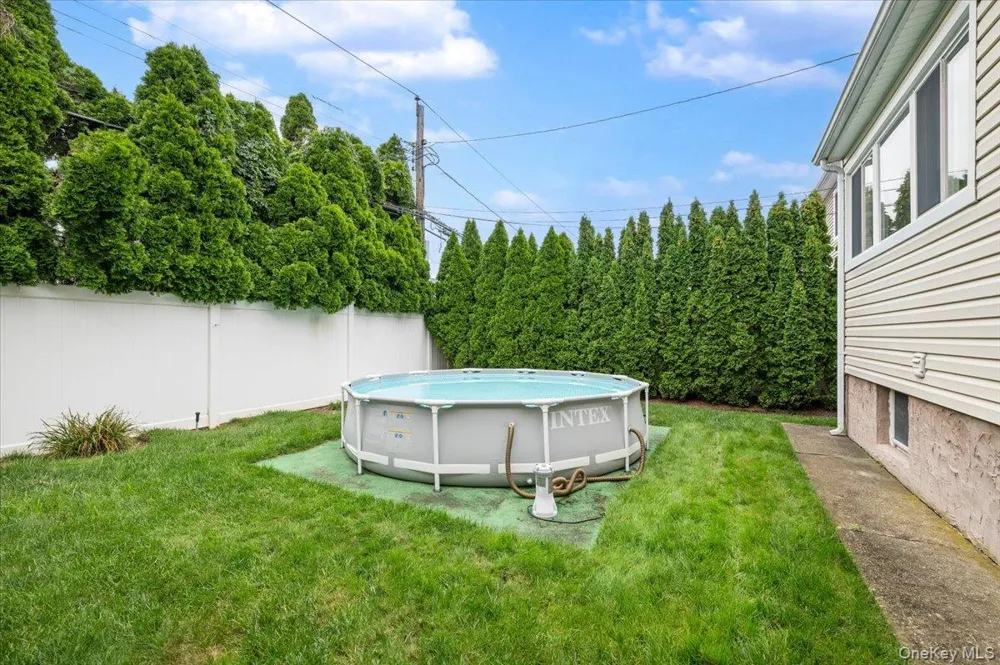 26 Margaret Road Massapequa, NY 11758