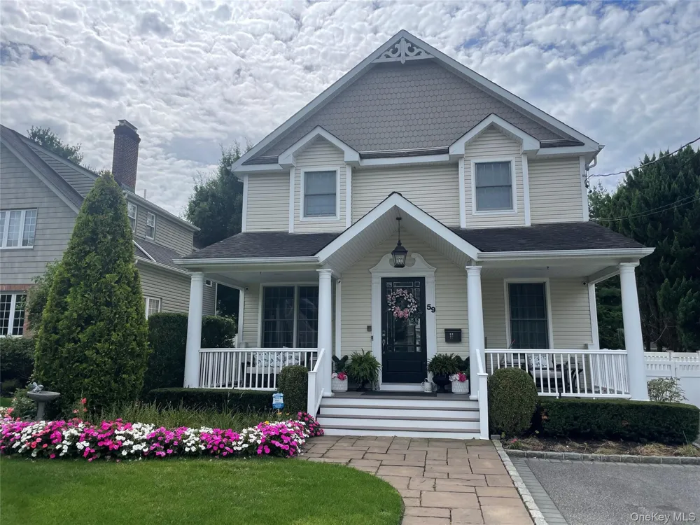 59 Meadowbrook Road Syosset, NY 11791