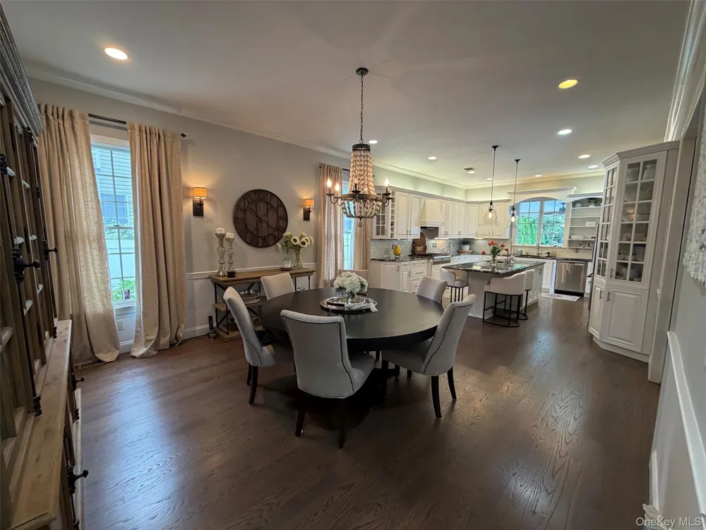 59 Meadowbrook Road Syosset, NY 11791