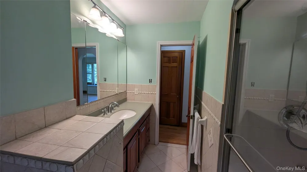 362 Strawtown Road West Nyack, NY 10994