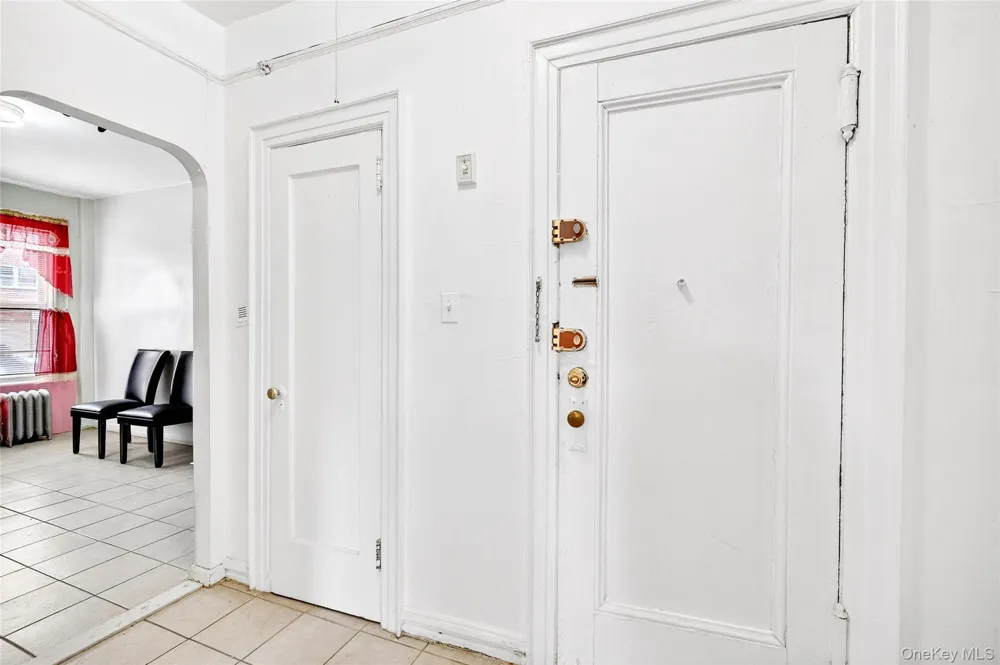 759 E 221st Street Bronx, NY 10467