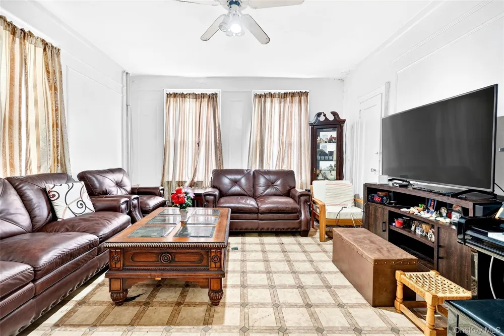 759 E 221st Street Bronx, NY 10467