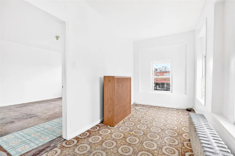 759 E 221st Street Bronx, NY 10467