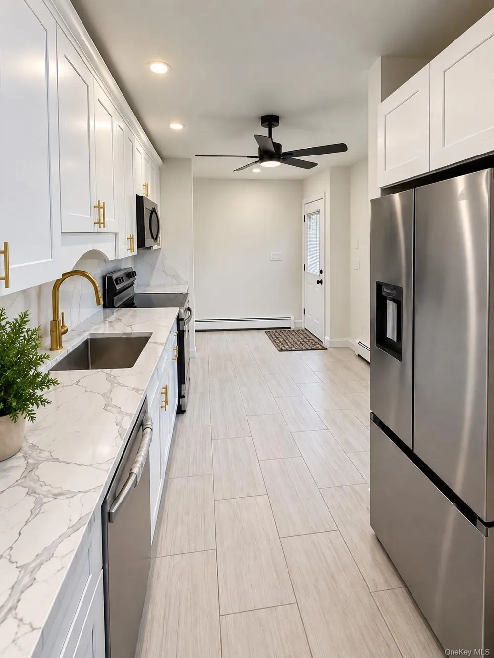 2602 Knickerbocker Avenue Medford, NY 11763