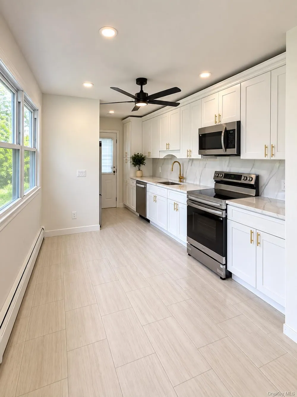 2602 Knickerbocker Avenue Medford, NY 11763