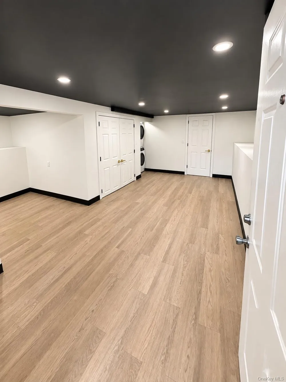 2602 Knickerbocker Avenue Medford, NY 11763