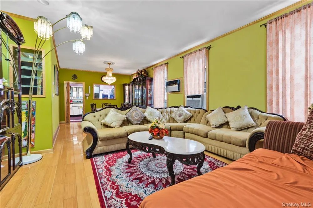 85-20 131st Street Kew Gardens, NY 11415