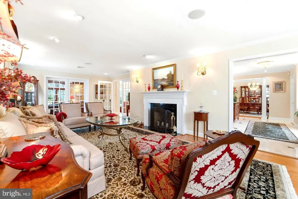 304 CHESAPEAKE DRIVE Great Falls, VA 22066