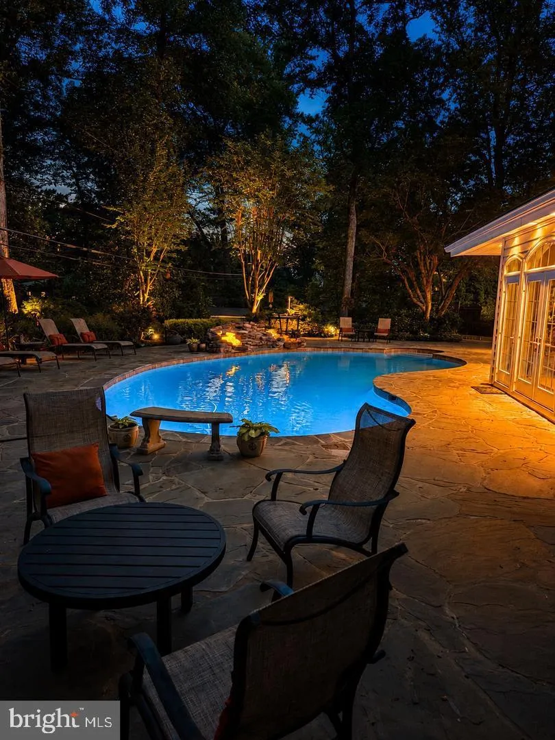 304 CHESAPEAKE DRIVE Great Falls, VA 22066